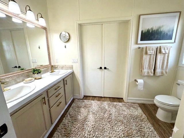 4967 LAS VEGAS DRIVE, Sarasota, FL 34233