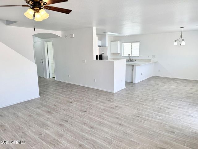 8464 W FOREST GROVE Avenue, Tolleson, AZ 85353