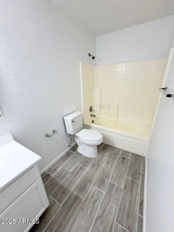 8464 W FOREST GROVE Avenue, Tolleson, AZ 85353