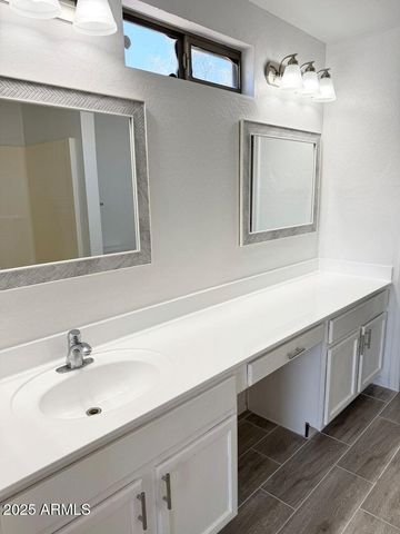 8464 W FOREST GROVE Avenue, Tolleson, AZ 85353