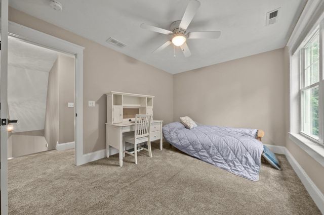 800 Johnson St, North Andover, MA 01845