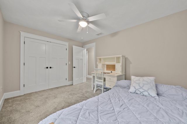 800 Johnson St, North Andover, MA 01845