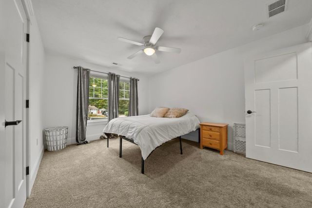 800 Johnson St, North Andover, MA 01845