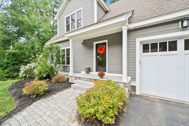 800 Johnson St, North Andover, MA 01845