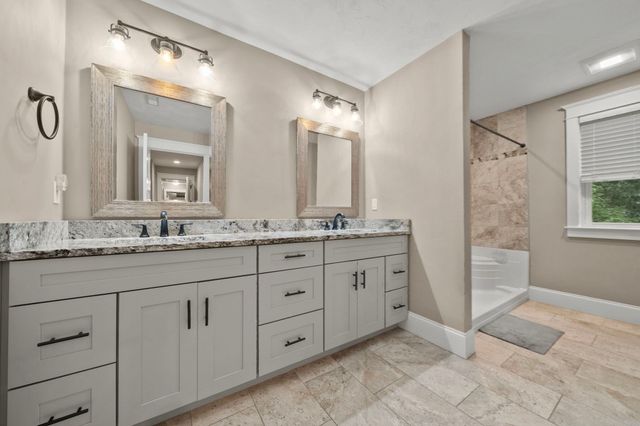 800 Johnson St, North Andover, MA 01845