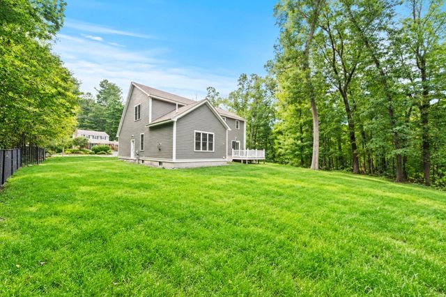 800 Johnson St, North Andover, MA 01845