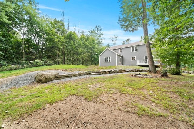 800 Johnson St, North Andover, MA 01845