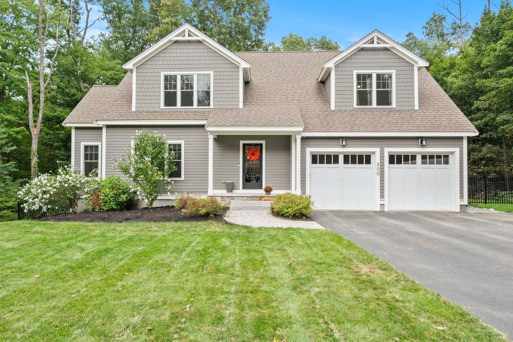 800 Johnson St, North Andover, MA 01845