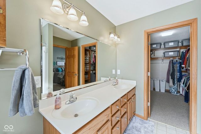 2374 E Water Wheel Drive, Greenfield, IN 46140