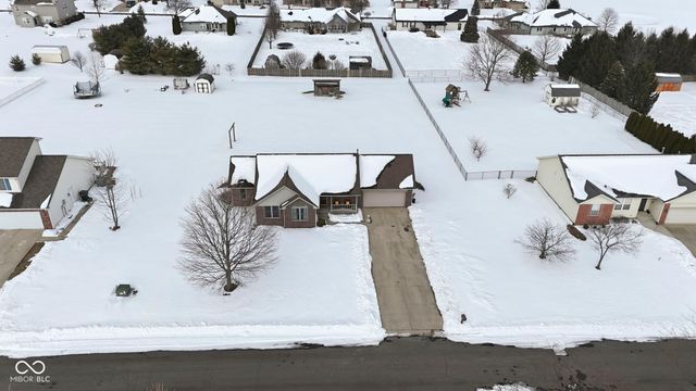 2374 E Water Wheel Drive, Greenfield, IN 46140