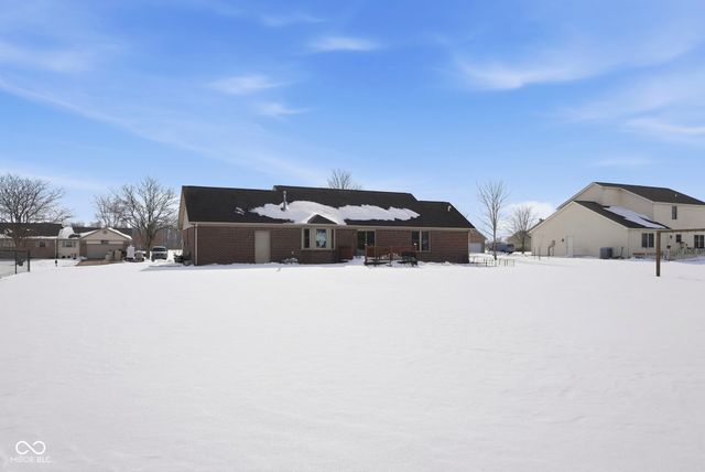 2374 E Water Wheel Drive, Greenfield, IN 46140