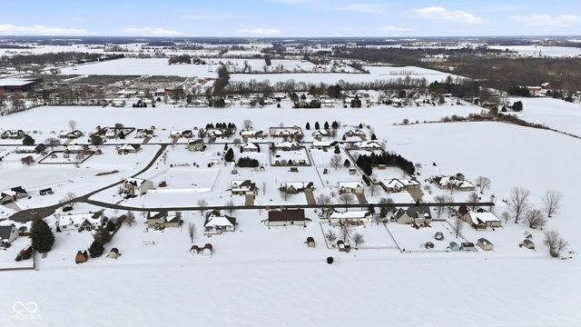 2374 E Water Wheel Drive, Greenfield, IN 46140