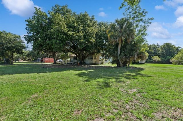 1235 HACKNEY ROAD, St Cloud, FL 34771