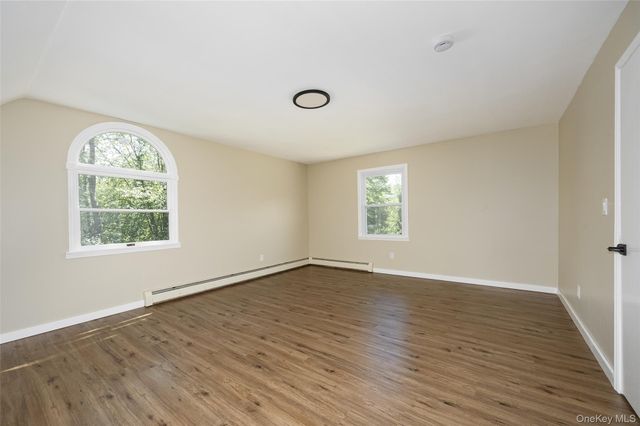 18 Cream Street, Hyde Park, NY 12538