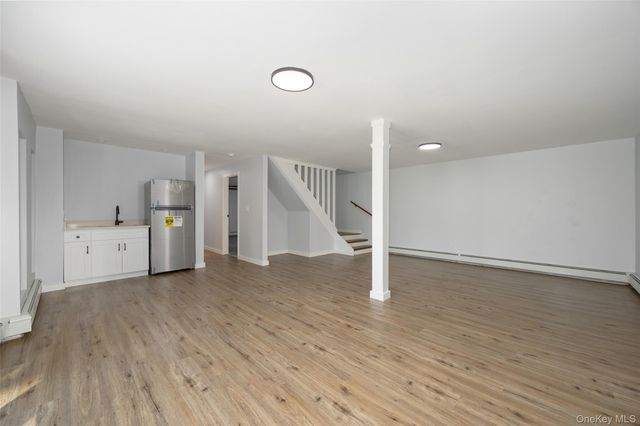 18 Cream Street, Hyde Park, NY 12538