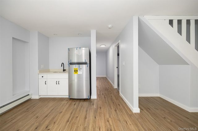 18 Cream Street, Hyde Park, NY 12538
