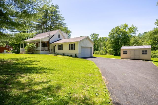 18 Cream Street, Hyde Park, NY 12538