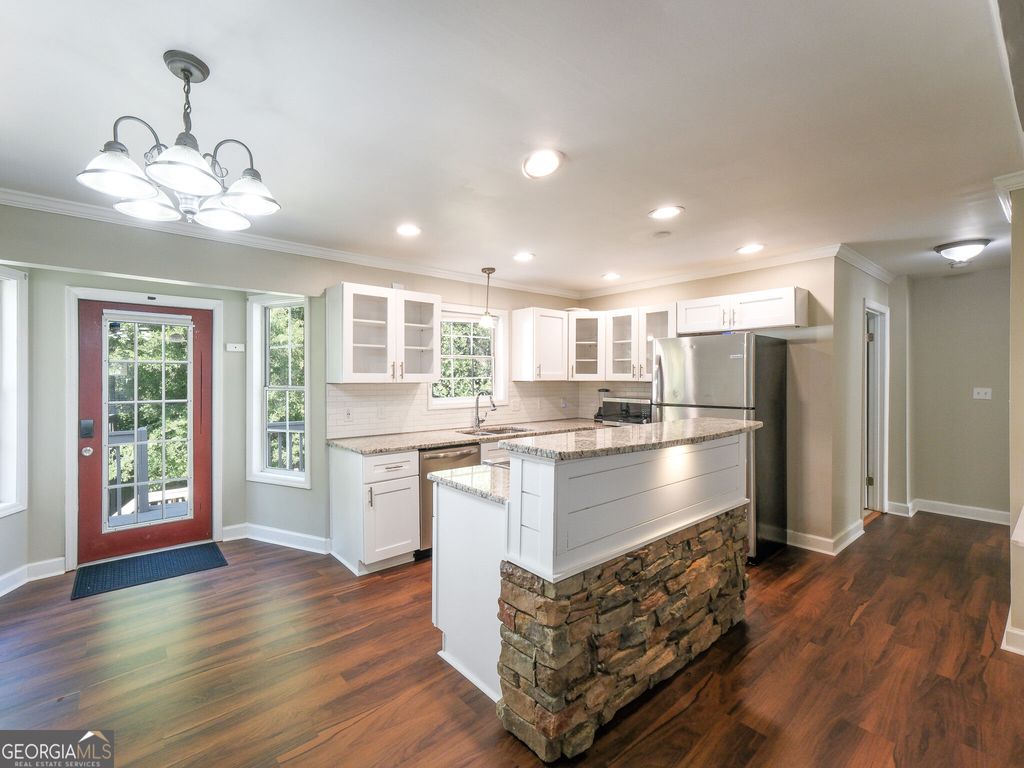 3225 Harris Drive, Atlanta, GA 30344 — photo 4