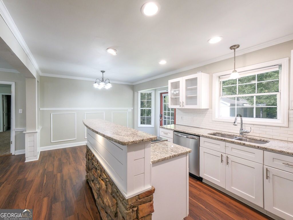 3225 Harris Drive, Atlanta, GA 30344 — photo 5