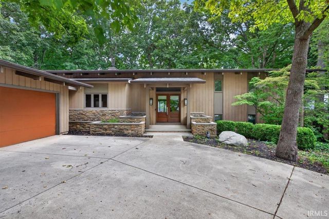 220 Pawnee Drive, West Lafayette, IN 47906