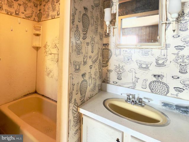 208 MAPLE BLVD, Orwigsburg, PA 17961