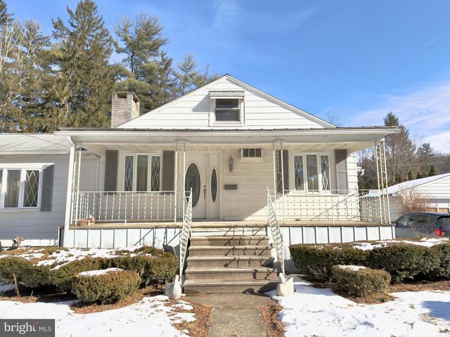 208 MAPLE BLVD, Orwigsburg, PA 17961