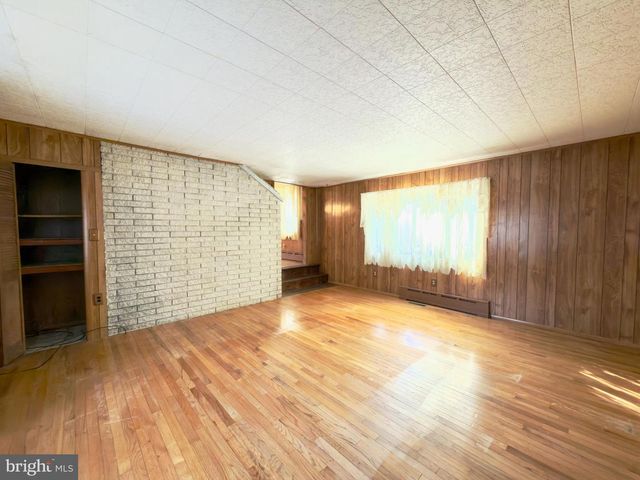 208 MAPLE BLVD, Orwigsburg, PA 17961