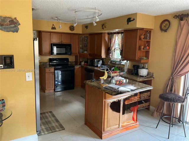 3161 Venice Way, Miramar, FL 33025