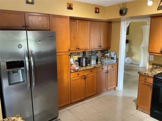 3161 Venice Way, Miramar, FL 33025