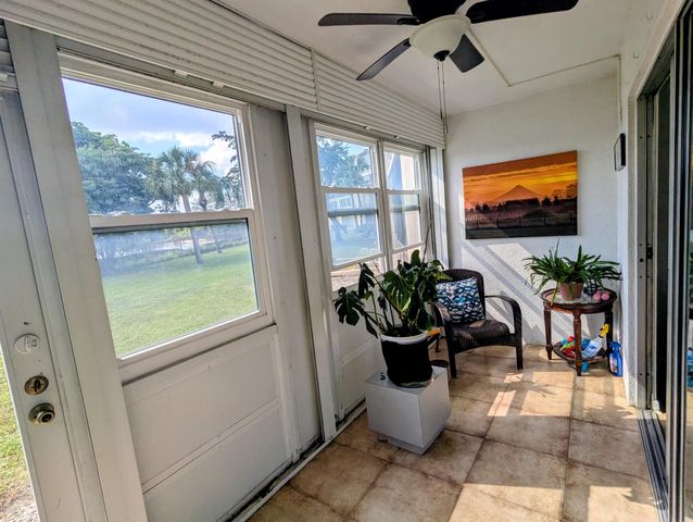 111 Greenbrier B, West Palm Beach, FL 33417