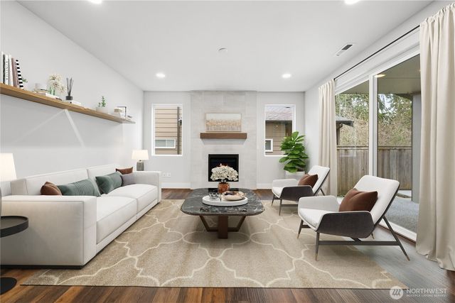 22213 17th Avenue W, Lynnwood, WA 98036