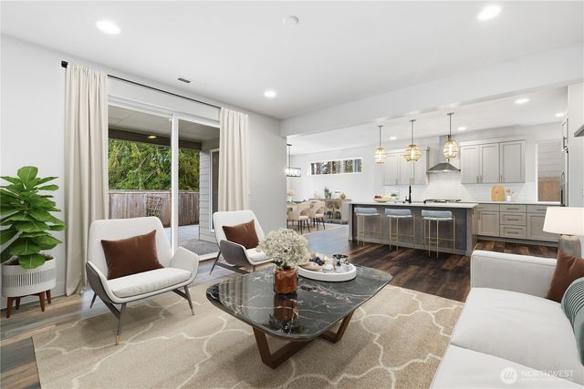 22213 17th Avenue W, Lynnwood, WA 98036