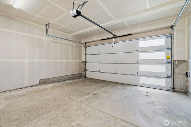 22213 17th Avenue W, Lynnwood, WA 98036