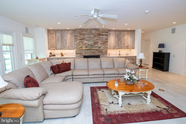 711 MOREDON RD, Jenkintown, PA 19046
