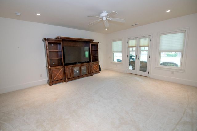 711 MOREDON RD, Jenkintown, PA 19046