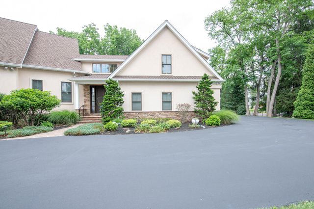 711 MOREDON RD, Jenkintown, PA 19046