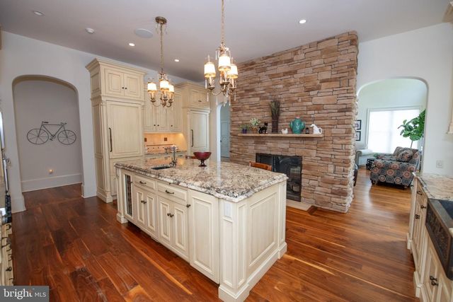 711 MOREDON RD, Jenkintown, PA 19046