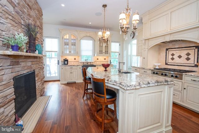 711 MOREDON RD, Jenkintown, PA 19046