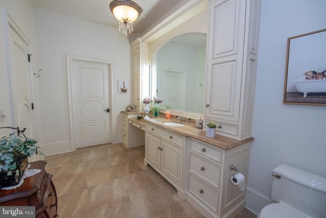 711 MOREDON RD, Jenkintown, PA 19046