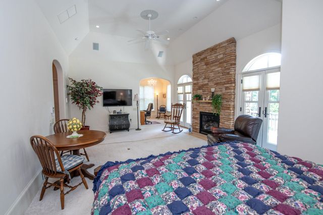 711 MOREDON RD, Jenkintown, PA 19046