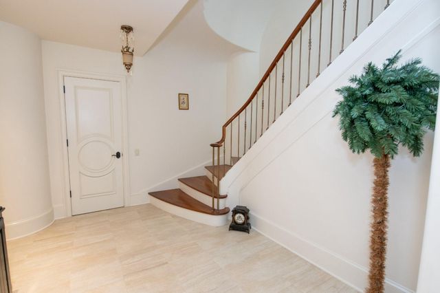 711 MOREDON RD, Jenkintown, PA 19046