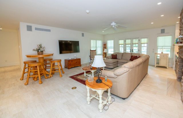 711 MOREDON RD, Jenkintown, PA 19046