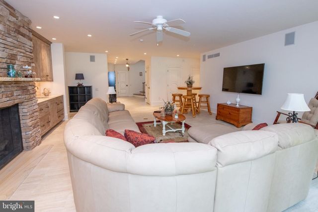 711 MOREDON RD, Jenkintown, PA 19046