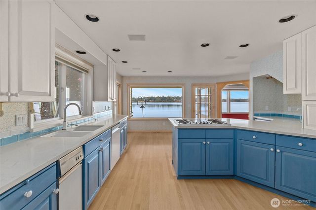 6734 Klein Street NW, Olympia, WA 98502