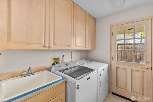 6734 Klein Street NW, Olympia, WA 98502