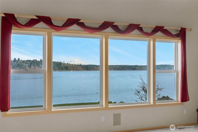 6734 Klein Street NW, Olympia, WA 98502