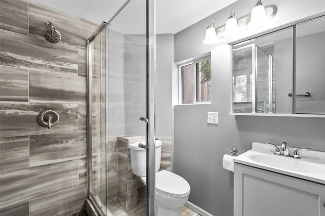 1923 Capitol Avenue, Des Moines, IA 50316