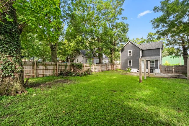 1923 Capitol Avenue, Des Moines, IA 50316