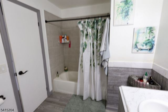 4 Sickle St, Dover Town, NJ 07801