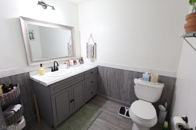 4 Sickle St, Dover Town, NJ 07801